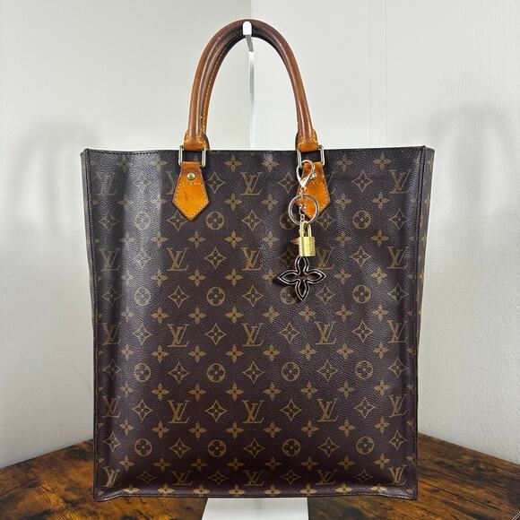 Louis Vuitton Handbags - Louis Vuitton Vintage Mongram Sac Plat Tote Bag